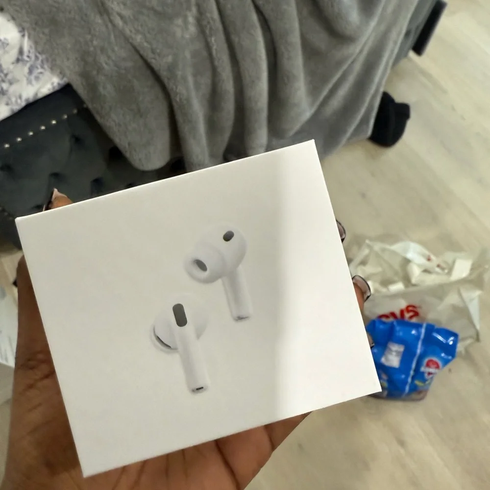 Apple 3rd Gen Wireless Earbuds with Charging Case - White
